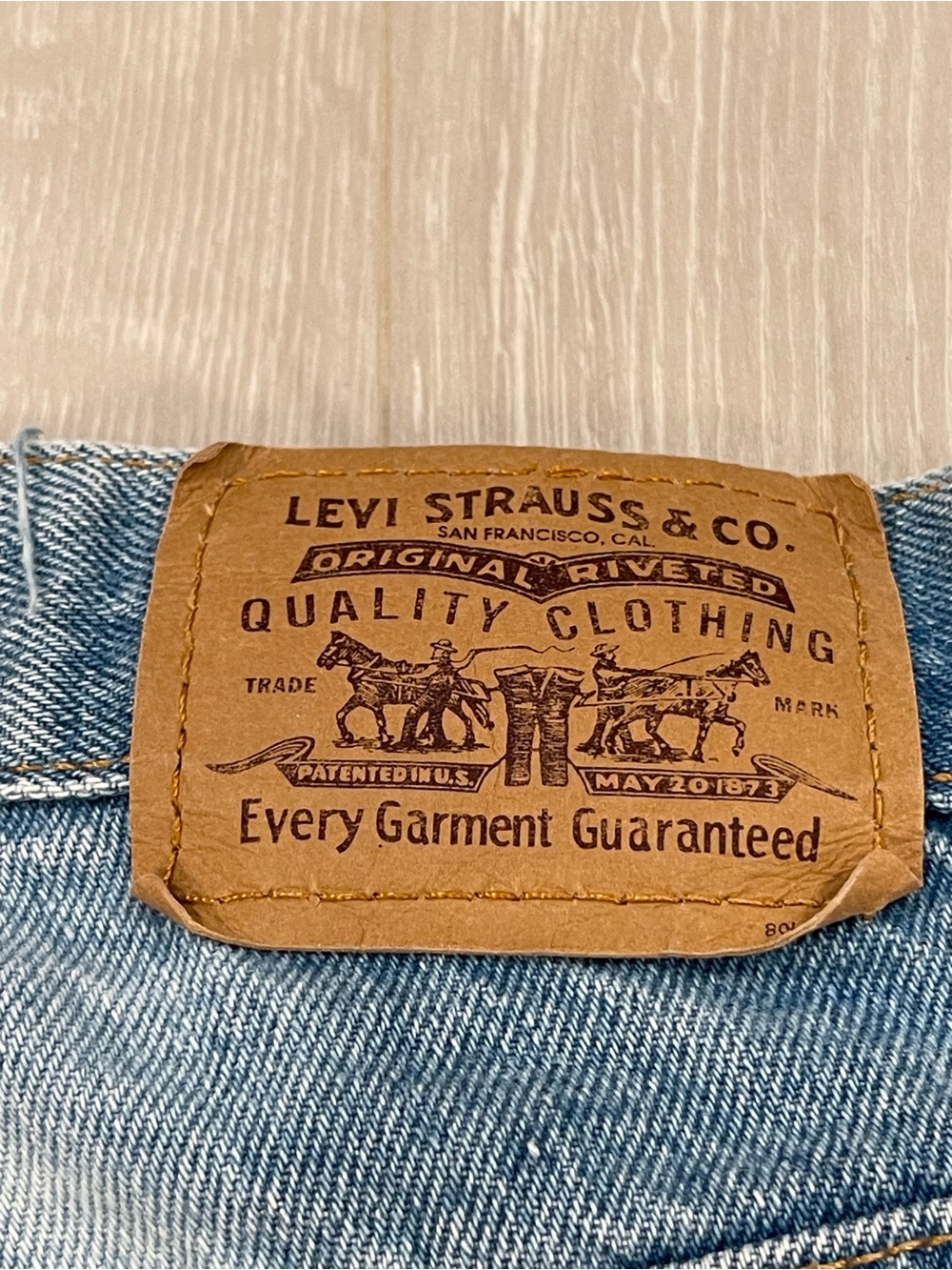 Vintage Levi’s Orange Tab Two-Tone Blue & White Women’s Jeans size 28 fit - Picture 13 of 14